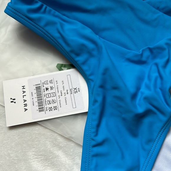 NWT HALARA Crossover bikini bottom - Picture 7 of 8